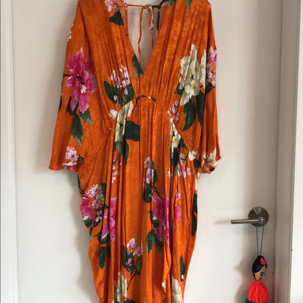 ASOS CURVE Kimono open back dress